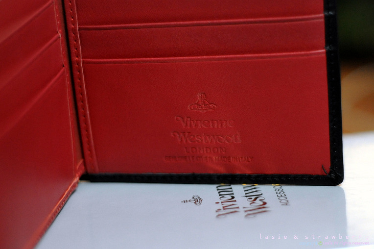 VIVIENNE WESTWOOD (비비안웨스트우드) Nappa Carf nero/rosso 단지갑
