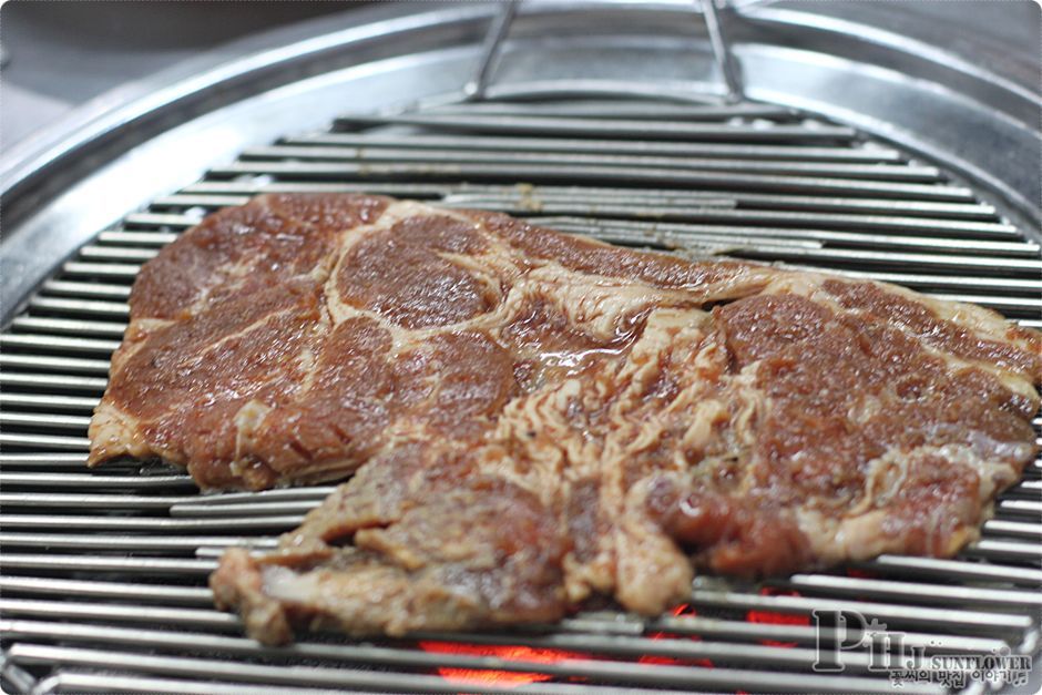 신당맛집/중구맛집-연탄불에 구워 더욱더 맛있는 등갈비의 맛집을 가보니..-연탄창고