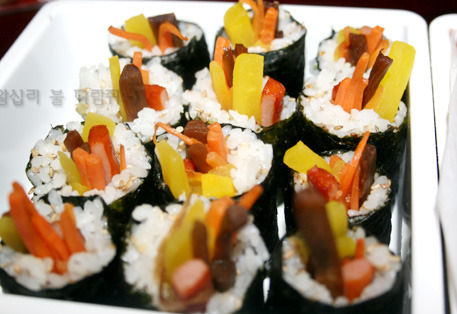 못난이김밥 이미지