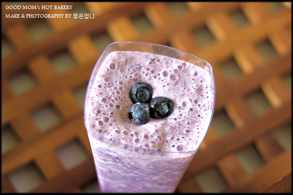 맛있고 색다르게 즐기는 과일 - 블루베리 스무디