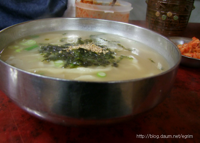 유명손칼국수 이미지