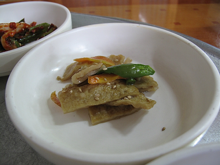 괜찮은 돼지두루치기 백반....용호동  제일식당 ....