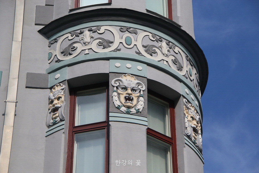 건물 장식물-탈린 올드타운