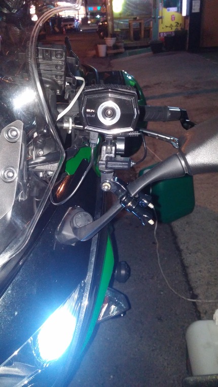 Z1000SX - 파인뷰 블랙박스 진동원인 및 위치수정