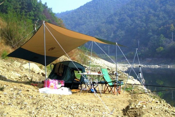 베짱이가 2008년도 생애 최초  장만한 캠핑장비 모두 떠나 보내는....