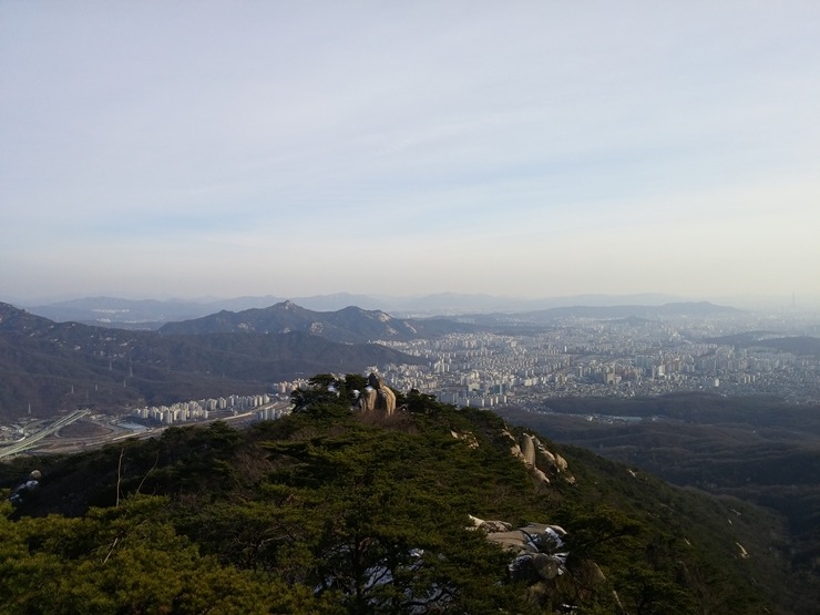 마당바위 이미지