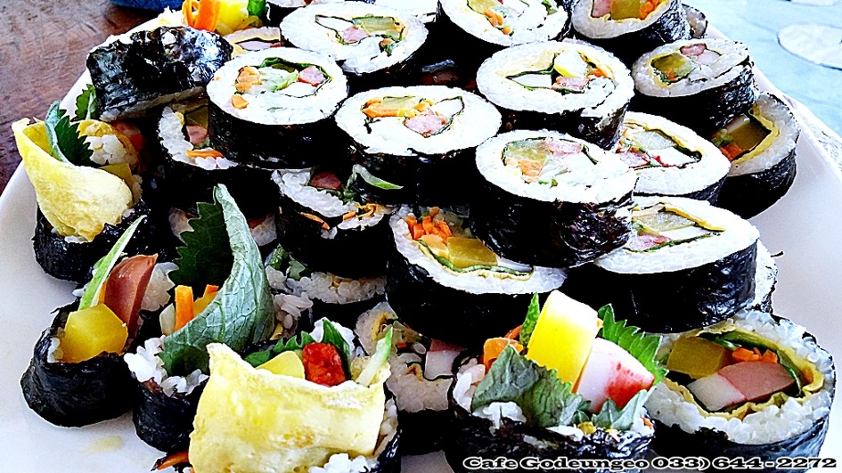 곰취를 이용한 요리 곰취김밥