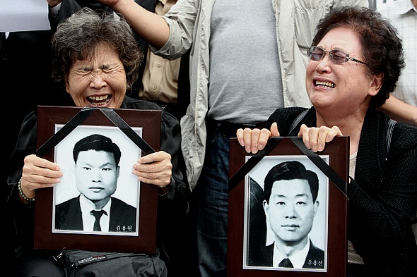 [한홍구의 유신과 오늘] 박근혜 후보에게…“사과를 바라지 않겠습니다” / 한겨레