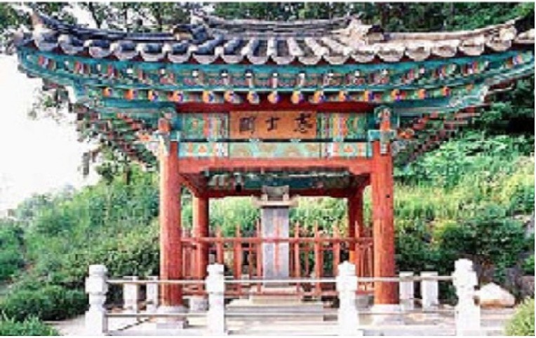 독립운동가 홍 덕문(병준) 선생 추모비 추모서명을 받고 있습니다! 