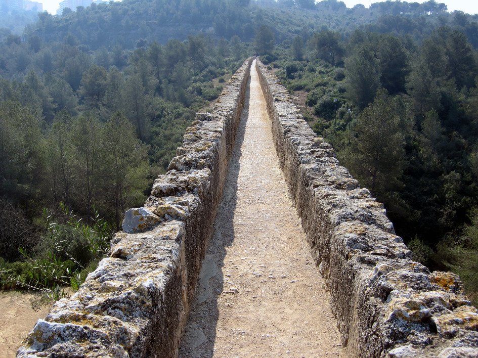 roman-aqueduct